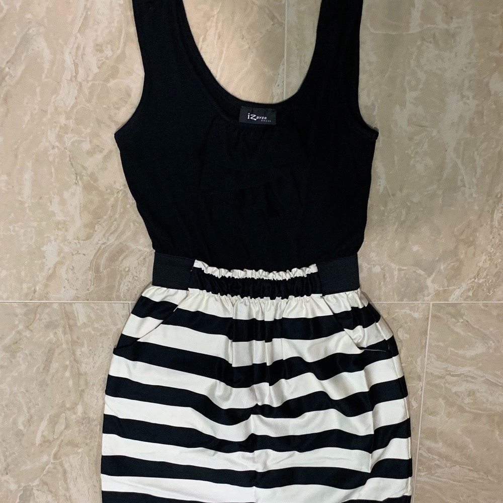 Iz Byer Sleeveless Dress
